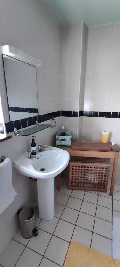 Joanna'S Studio , Key Locker By Whatsapp Own Entrance, Own Bathroom Йол Екстер'єр фото