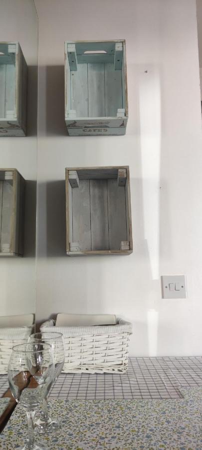 Joanna'S Studio , Key Locker By Whatsapp Own Entrance, Own Bathroom Йол Екстер'єр фото